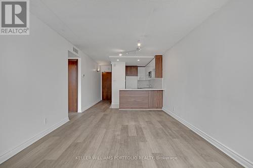 1704 - 914 Yonge Street, Toronto, ON - Indoor