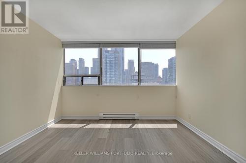 1704 - 914 Yonge Street, Toronto, ON - Indoor Photo Showing Other Room