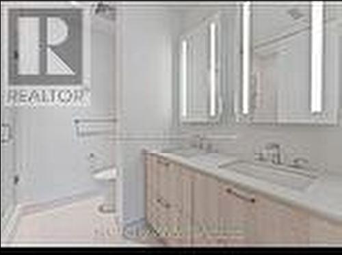 Gph5 - 470 Front Street W, Toronto, ON - Indoor Photo Showing Bathroom