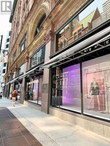 1310 - 197 Yonge Street, Toronto, ON - 