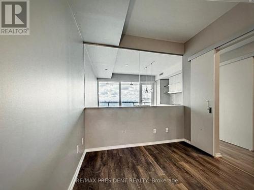 1310 - 197 Yonge Street, Toronto, ON - Indoor Photo Showing Other Room