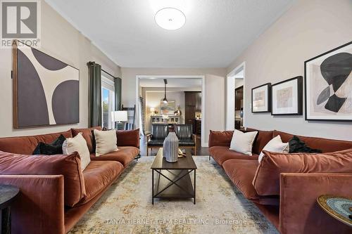 67 Florence Drive, Whitby, ON - Indoor Photo Showing Living Room