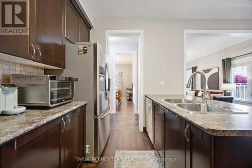 67 Florence Drive, Whitby, ON - Indoor Photo Showing Kitchen With Double Sink