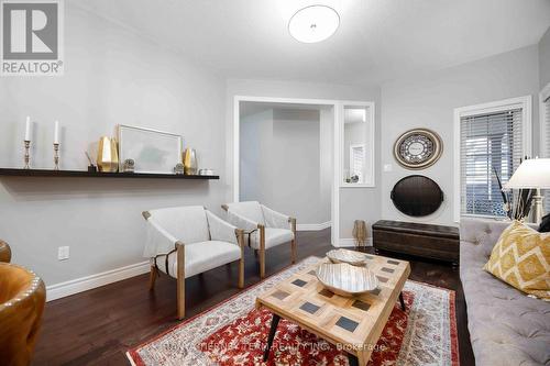 67 Florence Drive, Whitby, ON - Indoor Photo Showing Living Room