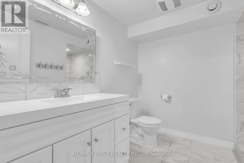 78 Sixth Street, Midland, ON - Indoor Photo Showing Bathroom