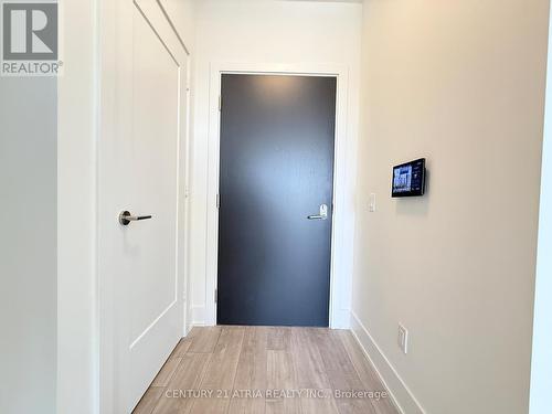 718 - 259 The Kingsway, Toronto, ON - Indoor Photo Showing Other Room