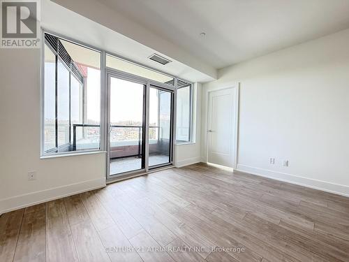 718 - 259 The Kingsway, Toronto, ON - Indoor Photo Showing Other Room