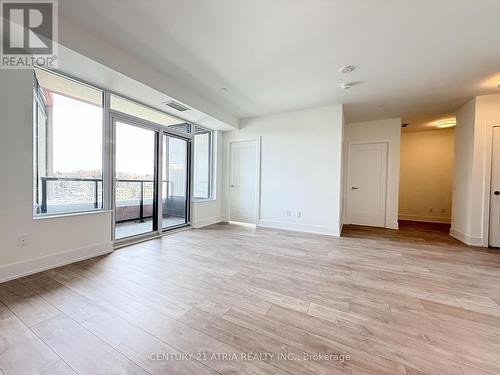 718 - 259 The Kingsway, Toronto, ON - Indoor Photo Showing Other Room