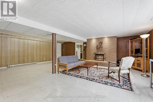 6780 Mcniven Road, Burlington, ON - Indoor