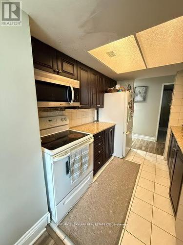 1707 - 5 Rowntree Road, Toronto, ON - Indoor Photo Showing Kitchen