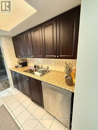1707 - 5 Rowntree Road, Toronto, ON - Indoor Photo Showing Kitchen