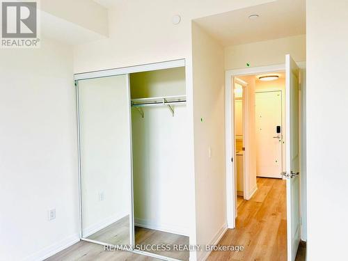 2909 - 15 Watergarden Drive, Mississauga, ON - Indoor Photo Showing Other Room