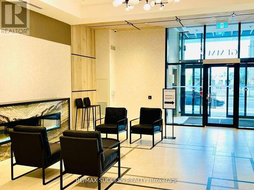 2909 - 15 Watergarden Drive, Mississauga, ON - Indoor Photo Showing Other Room