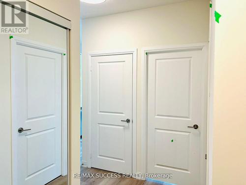 2909 - 15 Watergarden Drive, Mississauga, ON - Indoor Photo Showing Other Room