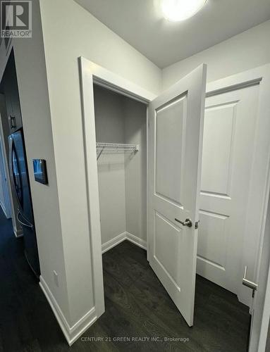 205 - 3220 William Coltson Avenue, Oakville, ON - Indoor Photo Showing Other Room