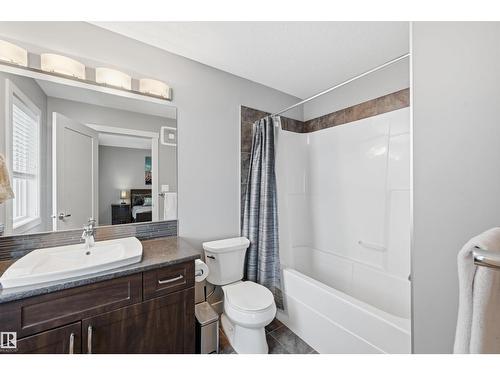 140 Axbridge Ga, Sherwood Park, AB - Indoor Photo Showing Bathroom