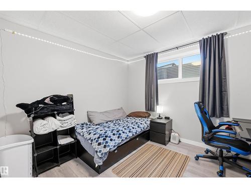 140 Axbridge Ga, Sherwood Park, AB - Indoor Photo Showing Bedroom