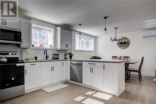 4537 & 4549 Notre Dame Avenue, Hanmer, ON - Indoor Photo Showing Kitchen With Upgraded Kitchen