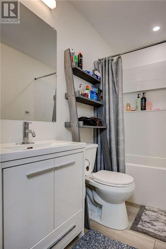4537 & 4549 Notre Dame Avenue, Hanmer, ON - Indoor Photo Showing Bathroom