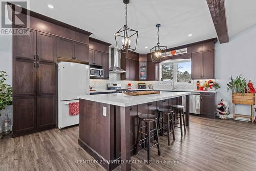 7544 Highway 35, Kawartha Lakes (Laxton/Digby/Longford), ON - Indoor Photo Showing Kitchen