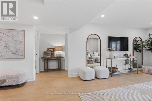 68 Cygnet Drive, Stratford, ON - Indoor