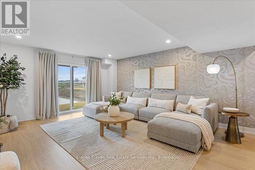 68 Cygnet Drive, Stratford, ON - Indoor Photo Showing Living Room