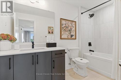 68 Cygnet Drive, Stratford, ON - Indoor Photo Showing Bathroom