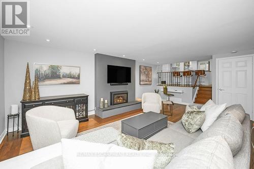 112 Thomas Street, Cambridge, ON - Indoor Photo Showing Living Room With Fireplace