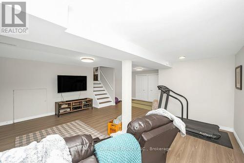 112 Thomas Street, Cambridge, ON - Indoor