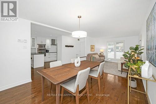 112 Thomas Street, Cambridge, ON - Indoor Photo Showing Dining Room