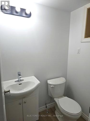 A - 341 Spruce Street, London East (East H), ON - Indoor Photo Showing Bathroom