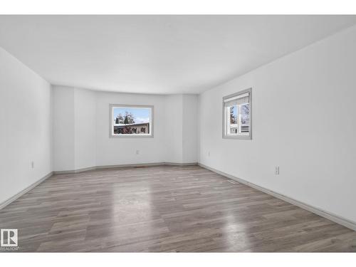 543 Evergreen St Nw, Edmonton, AB - Indoor