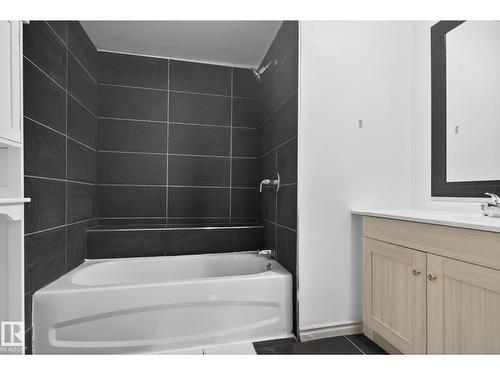 543 Evergreen St Nw, Edmonton, AB - Indoor