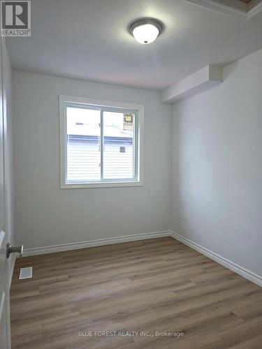A - 337 Spruce Street, London East (East H), ON - Indoor Photo Showing Other Room