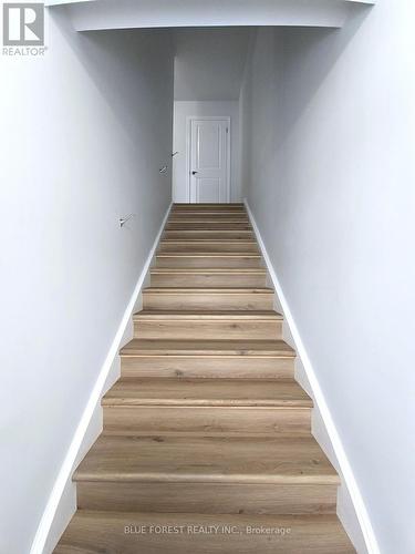 A - 337 Spruce Street, London East (East H), ON - Indoor Photo Showing Other Room