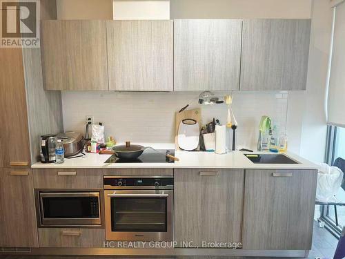 4211 - 50 Charles Street E, Toronto, ON - Indoor Photo Showing Kitchen