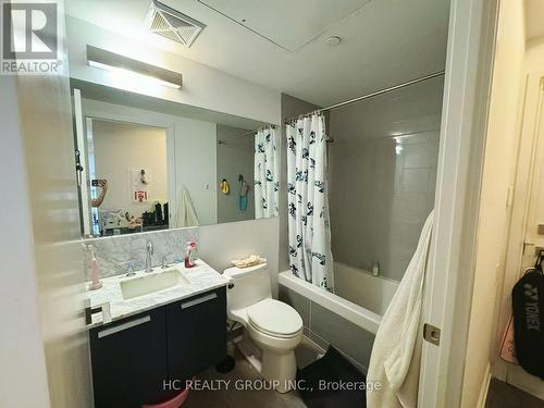 4211 - 50 Charles Street E, Toronto, ON - Indoor Photo Showing Bathroom