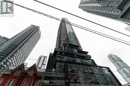 1201 - 290 Adelaide Street, Toronto, ON - Outdoor