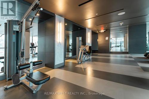 1201 - 290 Adelaide Street, Toronto, ON - Indoor