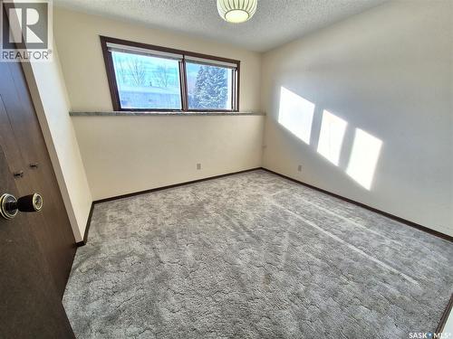 725 Shropshire Avenue, Radville, SK - Indoor Photo Showing Other Room