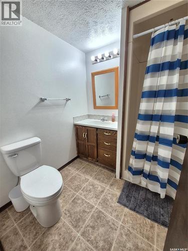 725 Shropshire Avenue, Radville, SK - Indoor Photo Showing Bathroom