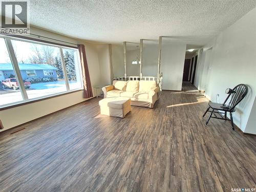 725 Shropshire Avenue, Radville, SK - Indoor