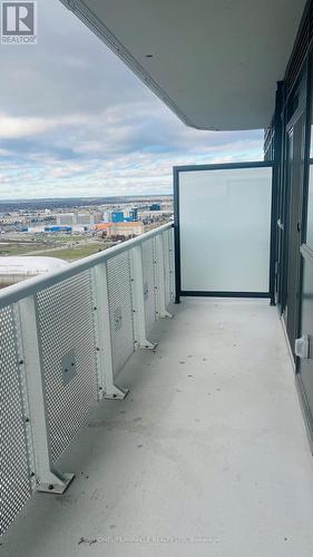 2301 - 8 Interchange Way, Vaughan, ON - Outdoor With Exterior