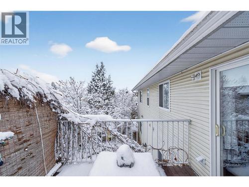 801 20Th Street Ne Unit# 4, Salmon Arm, BC - Outdoor