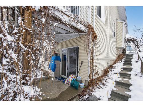 801 20Th Street Ne Unit# 4, Salmon Arm, BC - Outdoor