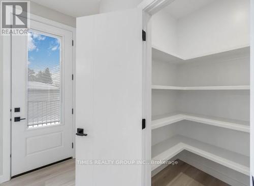 9145 154 St. Sw, Edmonton, AB - Indoor