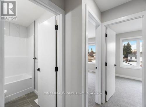 9145 154 St. Sw, Edmonton, AB - Indoor