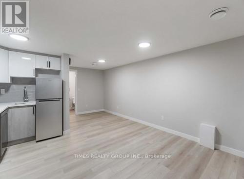 9145 154 St. Sw, Edmonton, AB - Indoor