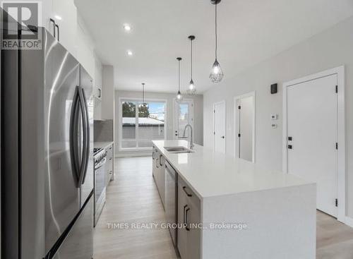 9145 154 St. Sw, Edmonton, AB - Indoor Photo Showing Kitchen With Upgraded Kitchen