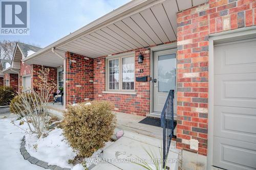 13 - 694 Grey Street, Brantford, ON - Outdoor